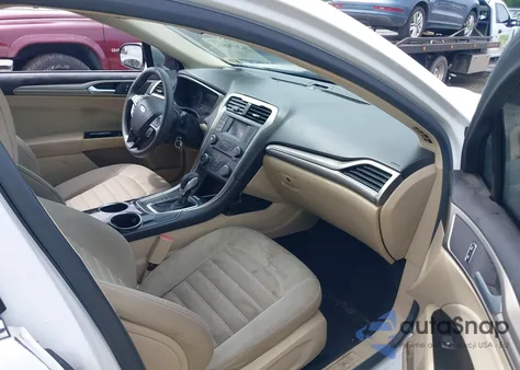 2013 Ford Fusion Se z USA, uszkodzony, nr VIN 3FA6P0H79DR167203